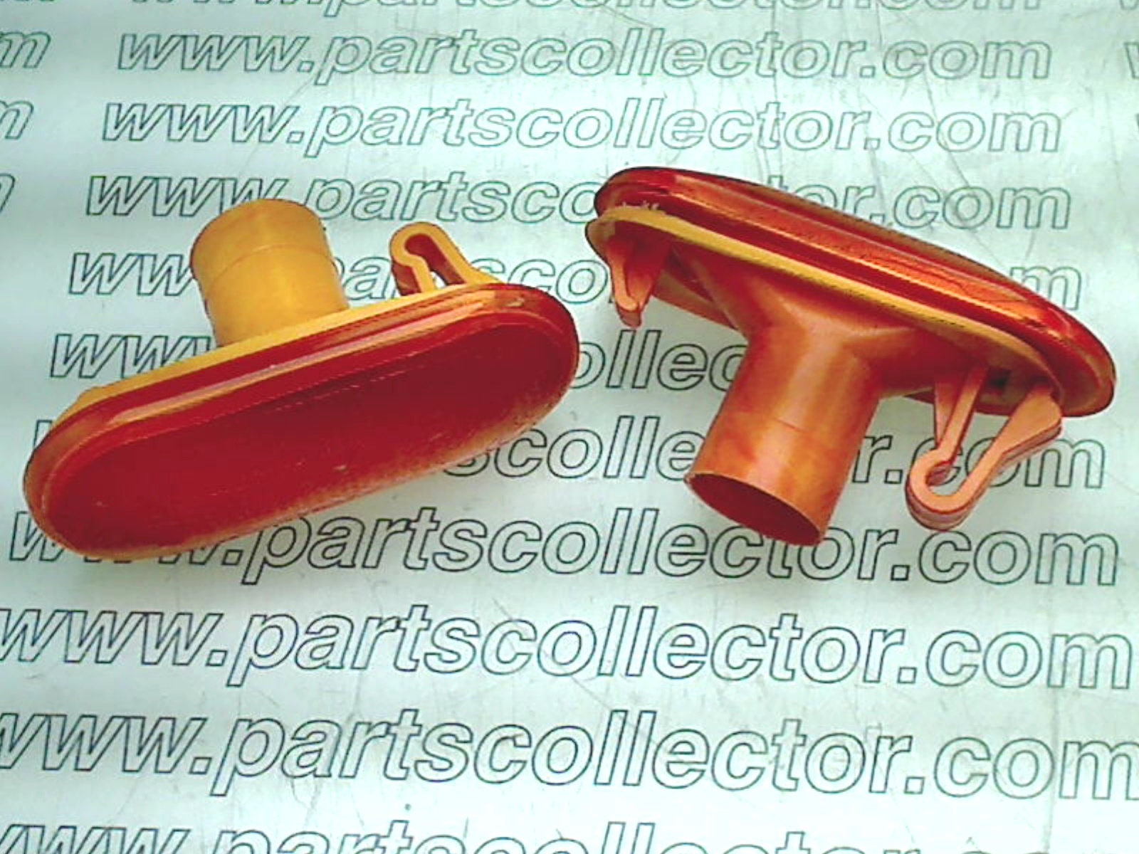 PAIR OF SIDE INDICATORS